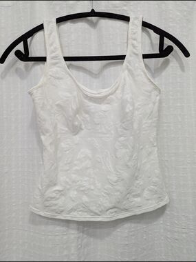 Vtg 90s Olga Bodysilk Built-In Bra Tank Top Camisole Jacquard Floral White 34